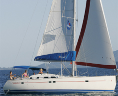 Beneteau 39 sailing around the Whitsundays