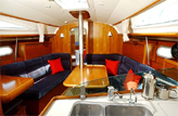 Hunter 38 Saloon