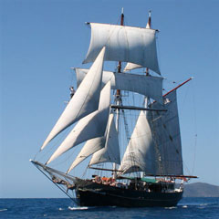 Whitsunday Overnight Sailing Adventure